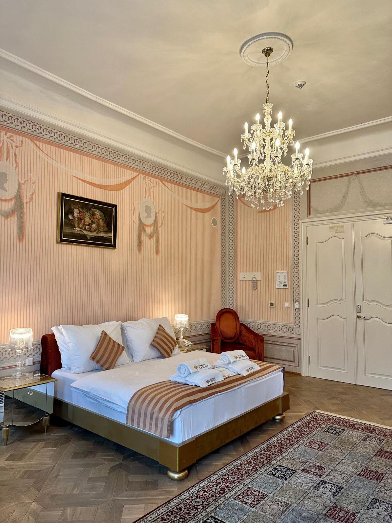 Art Hotel Kastiel Tomášov Εξωτερικό φωτογραφία