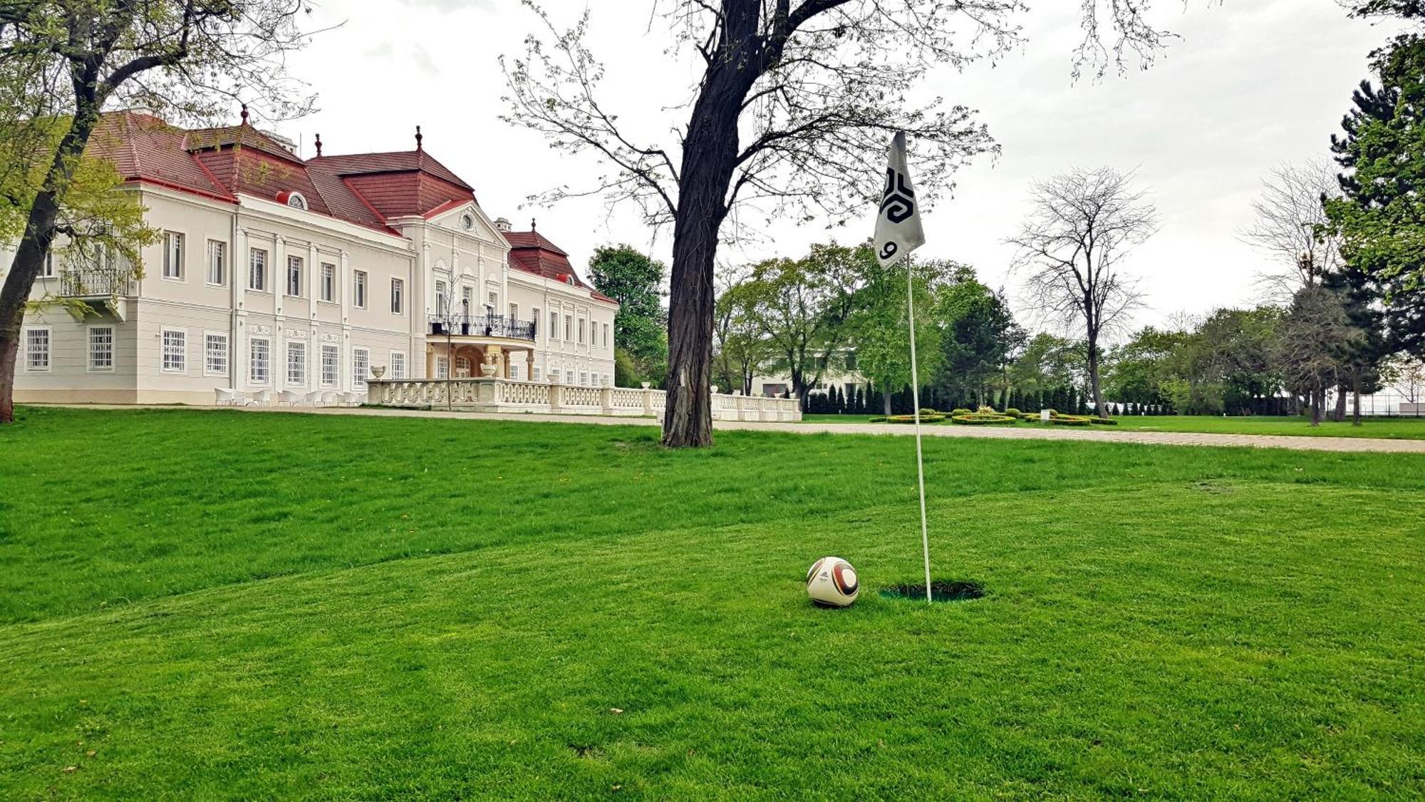 Art Hotel Kastiel Tomášov Εξωτερικό φωτογραφία