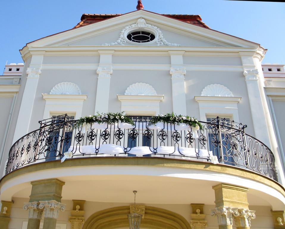 Art Hotel Kastiel Tomášov Εξωτερικό φωτογραφία