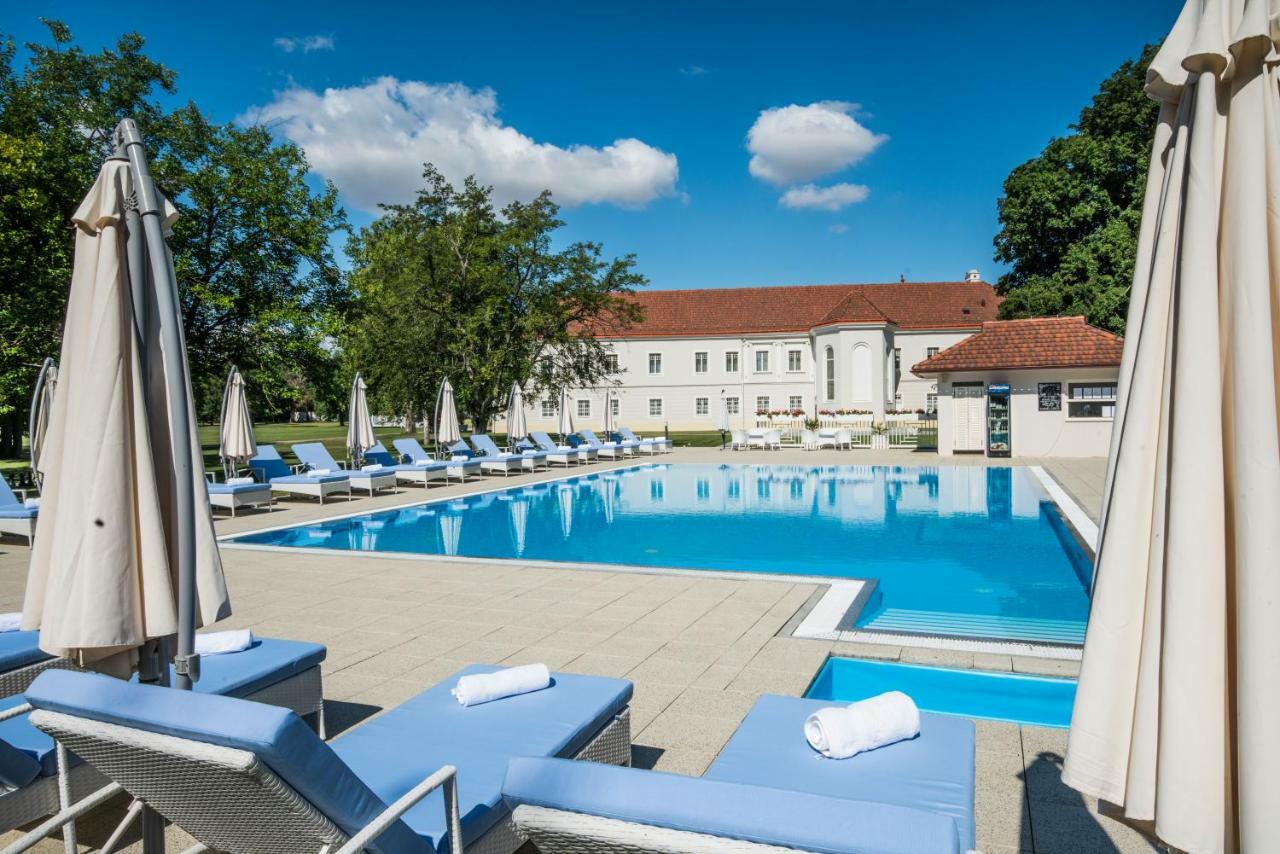 Art Hotel Kastiel Tomášov Εξωτερικό φωτογραφία